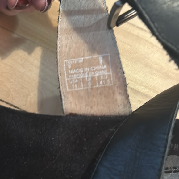 Ladies Adjustable Sandals - Picture 5 of 5